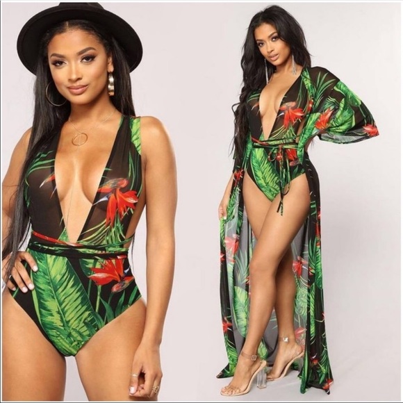 Other - 2PC.Green/Red Swim Set✨✨